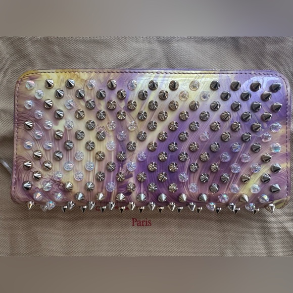 Rare color Christian Louboutin Spike studds Round zipper long wallet
Pre loved - Picture 11 of 15